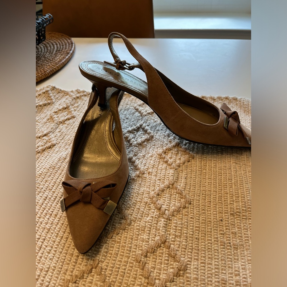 Ellen Tracey heels